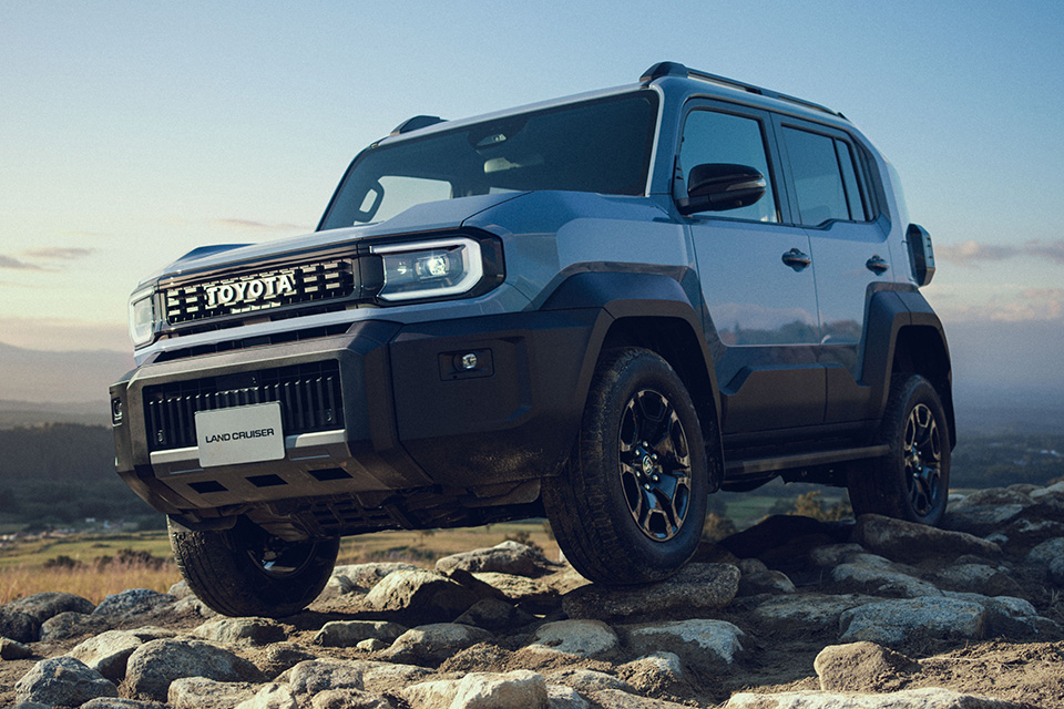 ランドクルーザー、新型車“FJ”シリーズを発売